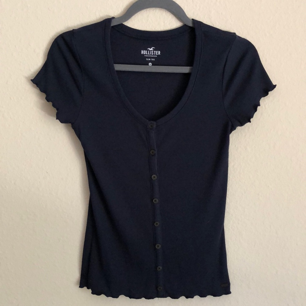 Hollister Slim Fit Tee Size M